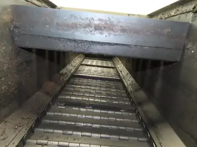 Enomoto CNC Chip Conveyor 16"x 67" Infeed 46-50" Discharge 220V 3PH