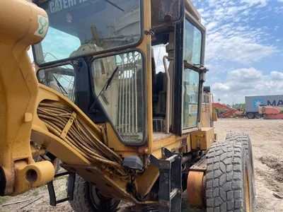 2000 Caterpillar 140H