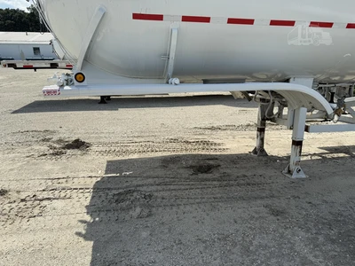 Used 1972 LUBBOCK _UNKNOWN_ Liquid Supply Trailers Indiana US | Lakeshore Equipment Sales #1546602