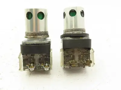 Allen Bradley 800T-QA24GD1 Green Illuminated Push Button 30mm Lot of 2