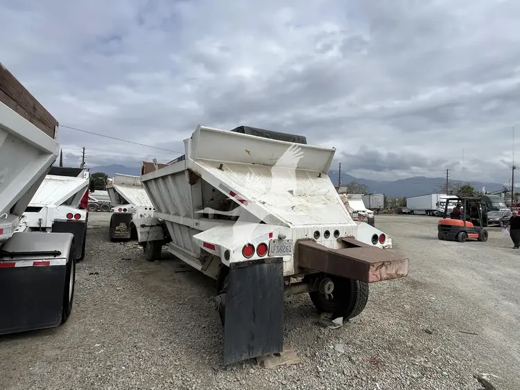 Used 1990 FRUEHAUF _UNKNOWN_ Dump Trailers California US | Lillo Machinery #1403810