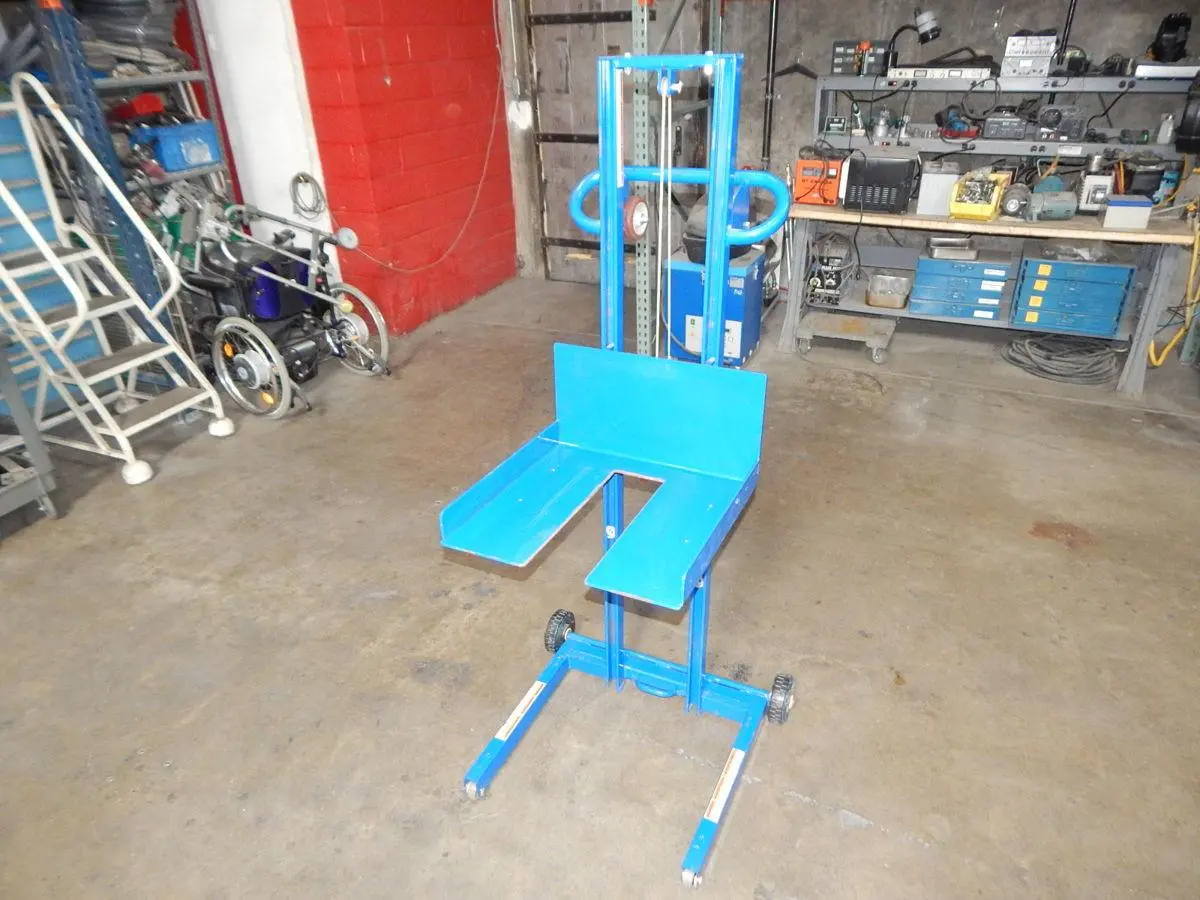 Used VESTIL MANUFACTURING CORP LLPW-500-FW Platform Lifters Texas US | Aucto #1456921