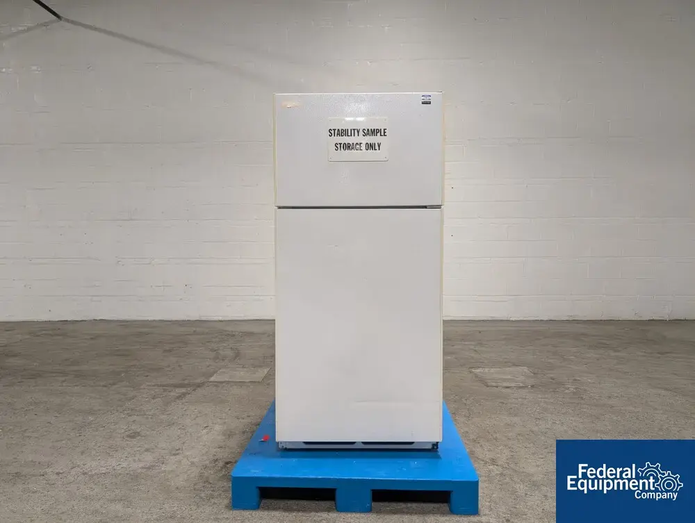 N/A GE Refrigerator, Model CTX14LYSJRWH