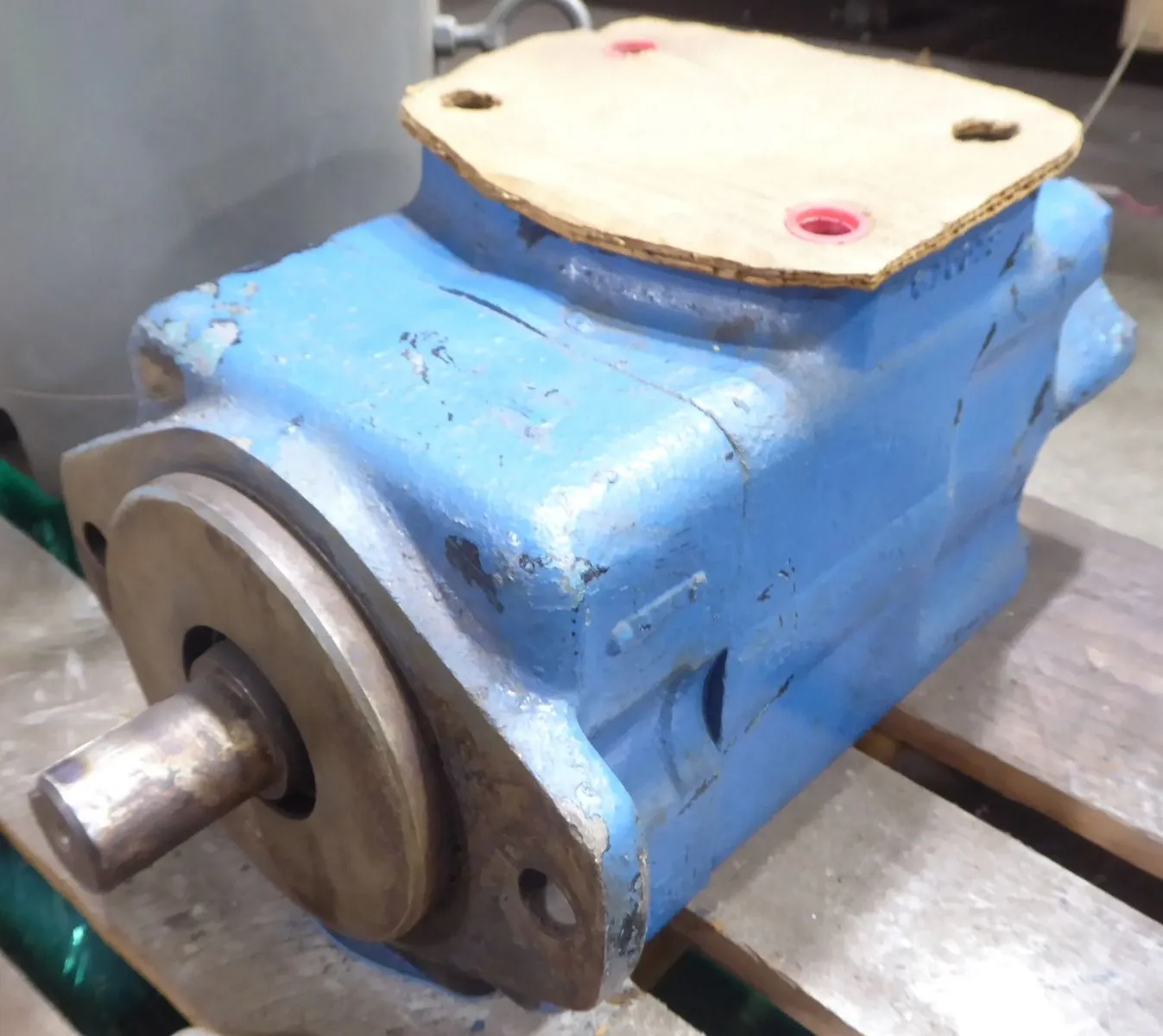 Vickers 4535V60A-21-1AD-20L Hydraulic Vane Pump Used