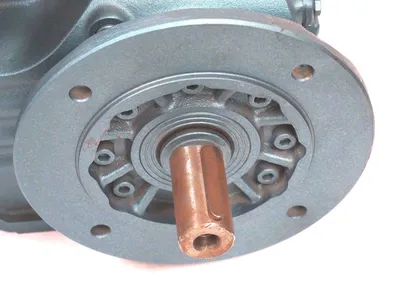 NEW SEW EURODRIVE KF47AD2P GEARBOX RATIO 15.86