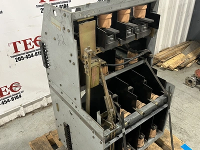 Square D X111AK213TG 400A 5000V Breaker