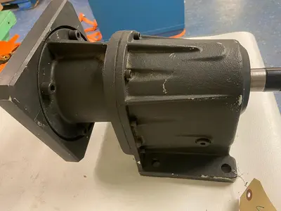 New | in-Stock LENZE MHSZ56FTHD Speed Reducers | Surplus Asset Holdings #1205246