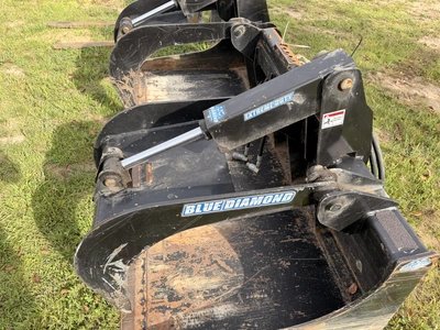 Used BLUE DIAMOND 106175 GRAPPLE LOADER BUCKET SKID STEER ATTACHMENT Grapple Buckets Michigan US | Miedema Asset Management Group #1424738