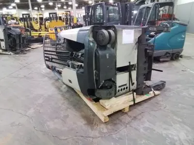 USED 2020 CROWN RMD6095S-32
