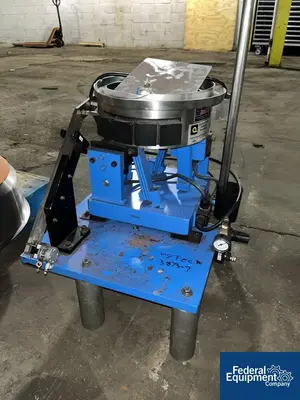 USED General Packaging Equipment General Packaging Vertical Fill Form and Seal Machine