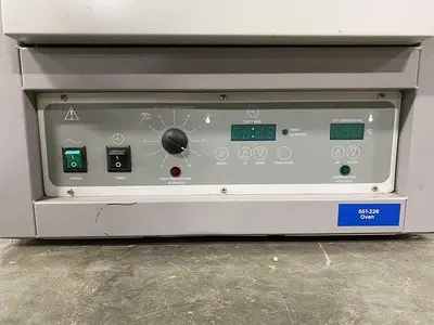 USED VWR SCIENTIFIC PRODUCTS 1330GM
