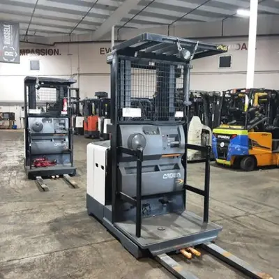 USED 2016 CROWN SP3510-30