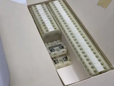 USED ALLEN-BRADLEY SER. A FINGER-SAFE TERMINAL BLOCK WHITE