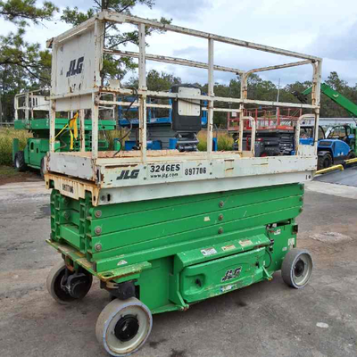 USED 2016 JLG 3246ES