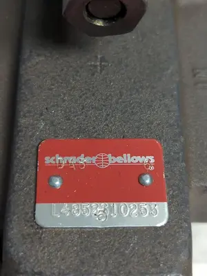 USED SCHRADER BELLOWS L4852610253