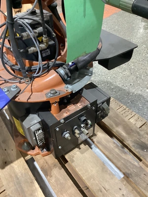 NEW 2015 KUKA KR16 L6-2 + KR C4 NA