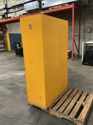 Used Justrite _UNKNOWN_ Hazardous Storage Units Ohio US | Equipment Recovery Corp. #1331569