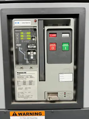 USED 2001 CUTLER-HAMMER MAGNUM DS
