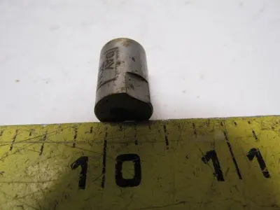 Dayton KDO50 75X8 .2540x .1290 Oblong Hole Press Fit Die Button Matrix Lot Of 4