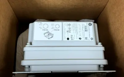ALLEN BRADLEY 281E-F12Z-10C-RRW ARMORSTART REVERSING STARTER SER. C UNUSED