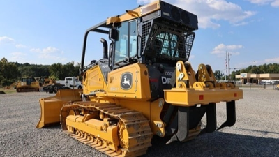 USED 2023 Deere 700 P-TIER XLT