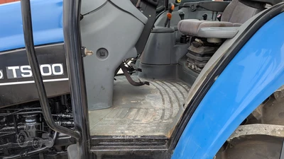 USED 1998 NEW HOLLAND TS100