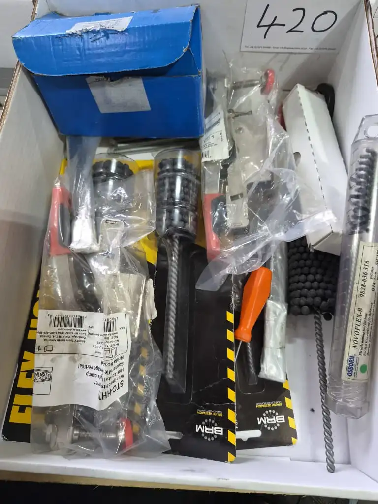 Used _UNKNOWN_ _UNKNOWN_ Chamfering & Deburring Tools GB | Apex Group #1552958