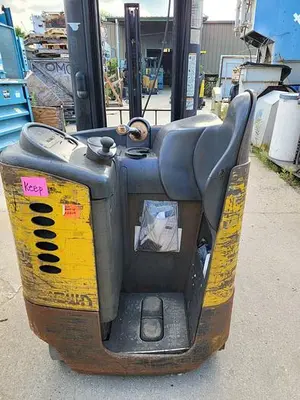 USED 2000 CROWN RR5000