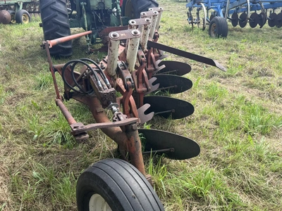 Used _UNKNOWN_ _UNKNOWN_ Moldboard Plows Michigan US | Miedema Asset Management Group #1443263