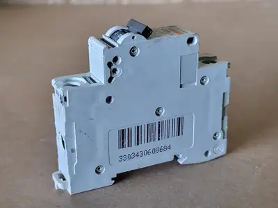 Used MERLIN GERIN C60N Switchgears British Columbia CA | Lenmark #294491