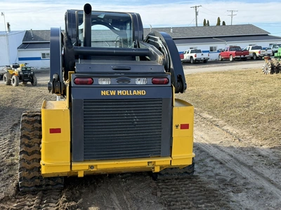 USED 2022 NEW HOLLAND C332