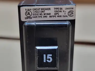 Used CUTLER-HAMMER BAB1015 Circuit Breakers British Columbia CA | Lenmark #1743342