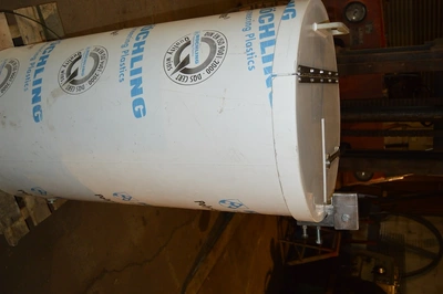 220 L Polypropylene Enclosed Tank