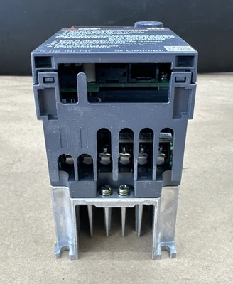 NEW Mitsubishi Electric FR-E820-0030-5-6