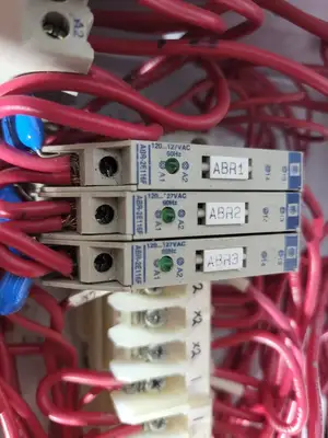 Model 6 Motor Control Center MCC Section, 600V, 3PH, 1200A Bus