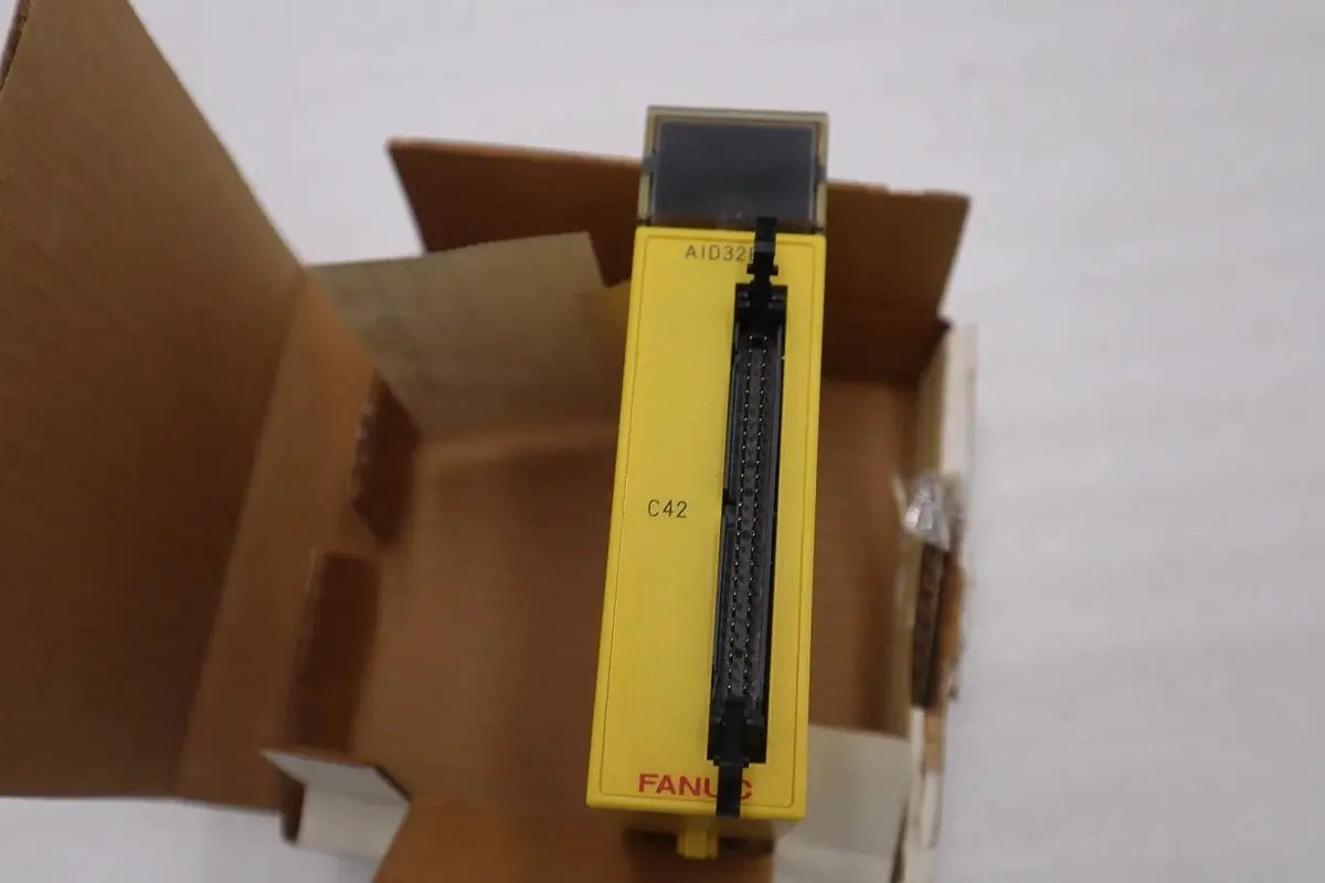 NEW OPEN BOX GE FANUC A03B-0807-C110 AID32E2 STOCK 611-D