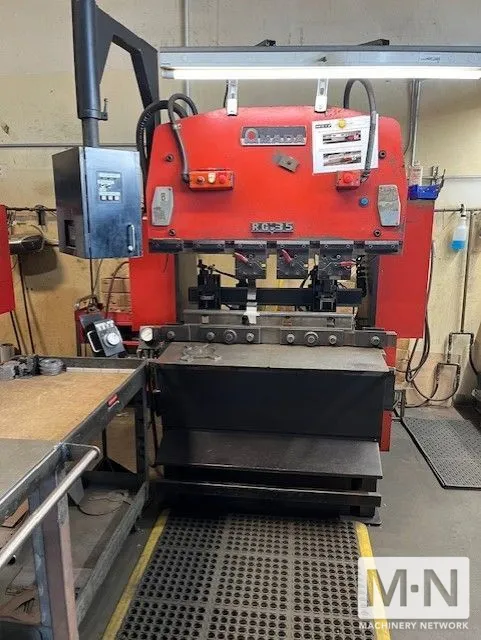 1997 AMADA RG35S Press Brakes | Machinery Network