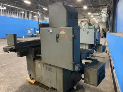 USED BROWN & SHARPE 824 MICROMASTER