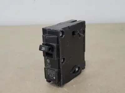 Used SIEMENS Q120 Switchgears British Columbia CA | Lenmark #239830