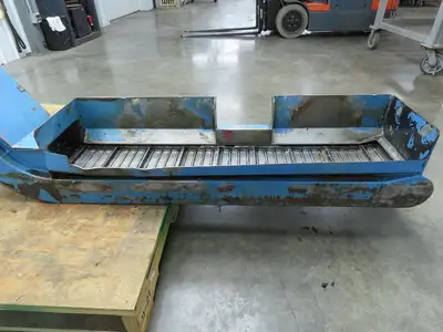 Tsubaki 10"W x 90"L Chip Conveyor 7.5"Belt 45" Infeed 38"H Discharge 220V 3PH