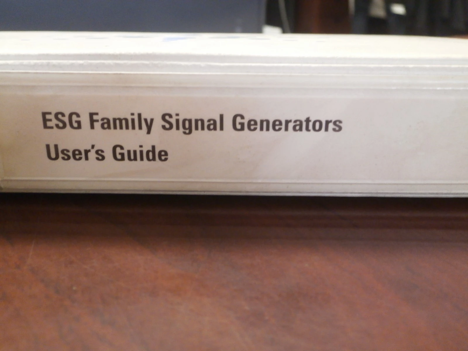 HP ESG FAMILY SIGNAL GENERATORS  USERS GUIDE