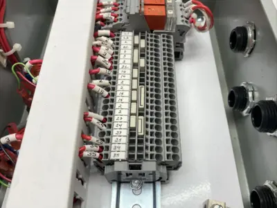 USED VIBROMATIC INCLINE/FEEDER CONTROLLER FOR VIBRATING BOWL FEEDER, ADJUSTABLE
