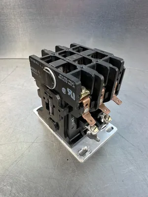 Gould 2200 EB330AA Contactor / 2090-70 DA 110/120V 50/60HZ (4D–34)