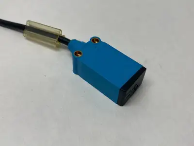 USED SICK PHOTOELECTRIC PROXIMITY SENSOR BACKGROUND SUPPRESSION