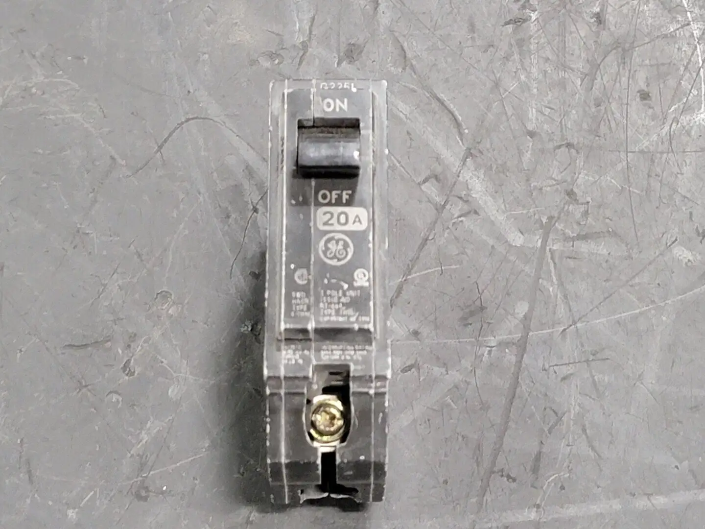 Used GENERAL ELECTRIC THQL1120 Switchgears British Columbia CA | Lenmark #241393