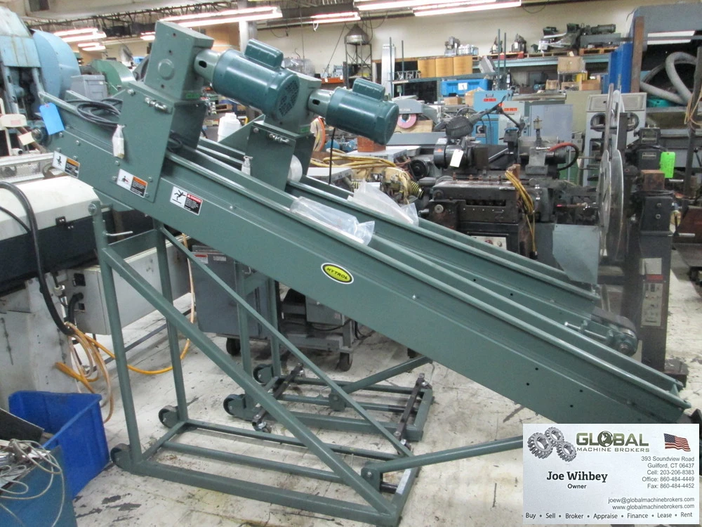 Hytrol Model PC, 9 Foot x 4inch Conveyor 1-1/2" Tall Cleats