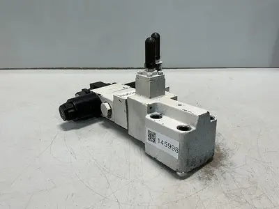 USED TOKIMEC DG4VS-3-0C-M-P7-H-7-P12-52
