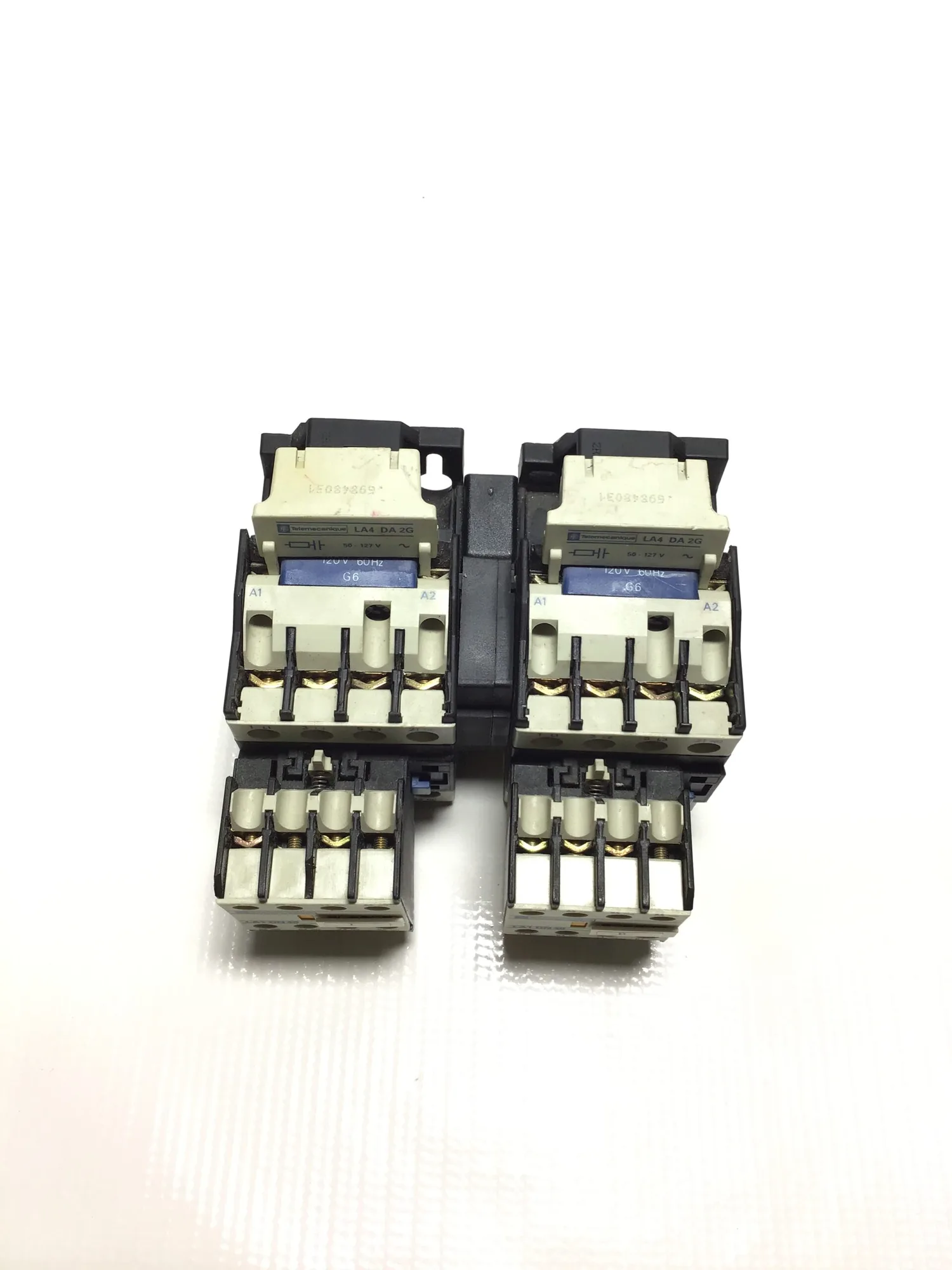 Telemecanique LC1D2501/LA4 DA 2G Reversing Contactor