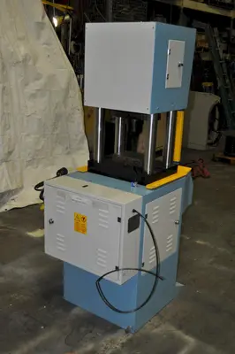 40 TON 2016 STEEL HYDRAULIC PRESS