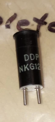 LOT OF  13 GREEN  BULB 12V , 2 LEGS DDP NKG12H